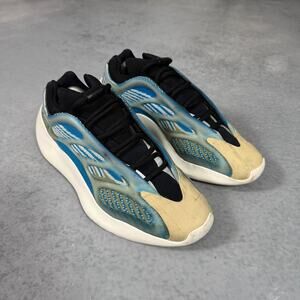 Adidas Yeezy 700 V3 Arzareth Sneaker Blue/Arzareth – Size:  9